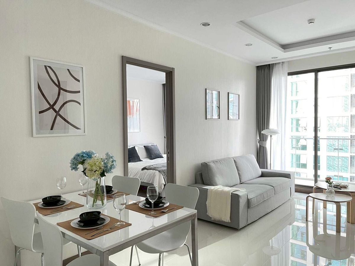 For RentCondoSukhumvit, Asoke, Thonglor : For rent Supalai Oriental Sukhumvit 39 - 2 beds nice room, large unit, nearby BTS Phrom Phong, ready to move in 