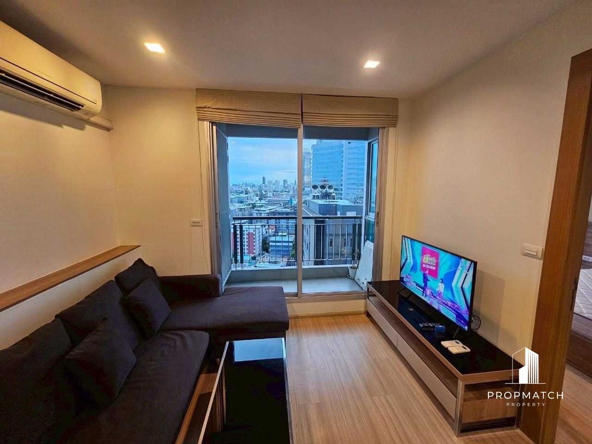 ให้เช่าคอนโดรัชดา ห้วยขวาง : ✨Flash Deal ✨RHYTHM Ratchada - Huaikhwang( 1Bed 1Bath 45SQM.) แต่งครบพร้อมอยู่ !! เพียง 22,000บาทต่อเดือน Tel.0981315848 @propmatch