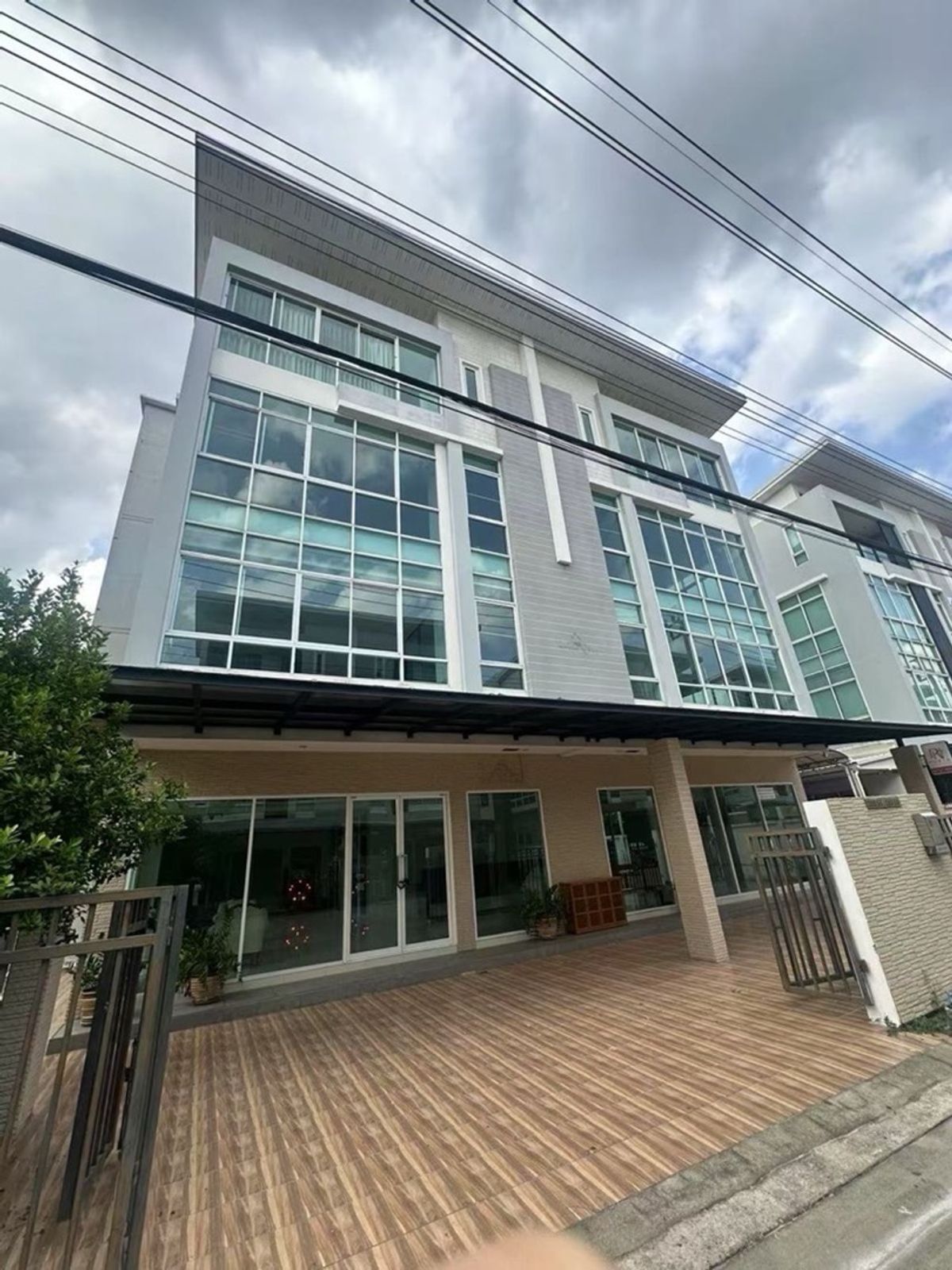 For RentHome OfficeKaset Nawamin,Ladplakao : House for rent, 1,00 square meters, Nuanchan - Ram Inthra, Bangkok | For Rent - Home Office Sizing 1,000 SQ.M. at Nuanchan - Ramintra, Bangkok
