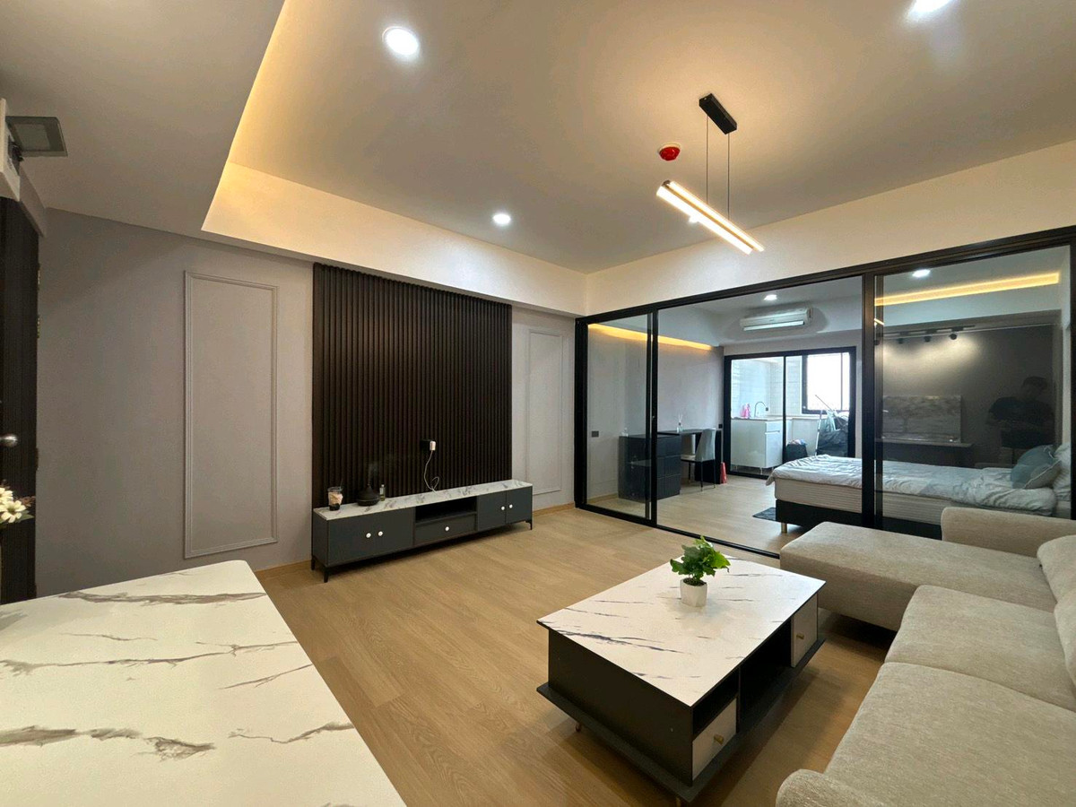 Condo, Sathorn area, not more than 2 million Loading...
