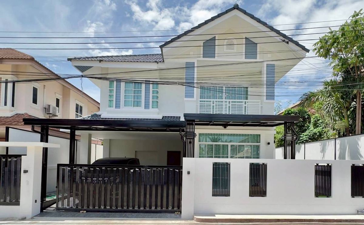 ขายบ้านพัทยา บางแสน ชลบุรี สัตหีบ : ขายบ้านเดี่ยว 2 ชั้นรีโนเวทใหม่