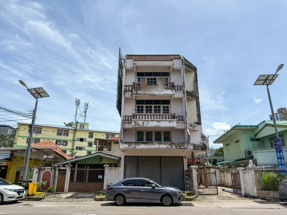 ที่ดินศรีราชา แหลมฉบัง บ้านบึง : ขาย ให้เช่า ที่ดินเขตศรีราชา พร้อมสิ่งปลูกสร้าง ตึก  ทำเลเศรษฐกิจ ติดถนนหลัก