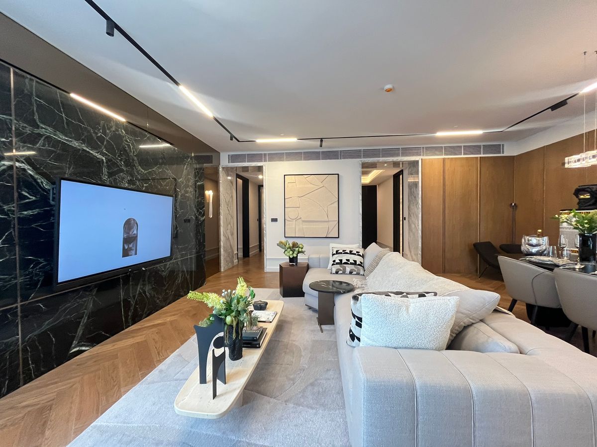 ขายคอนโดสุขุมวิท อโศก ทองหล่อ : ICONIC PRIVATE RESIDENCES Only 56 Freehold Units | Pet Friendly | 30m to BTS Thonglor