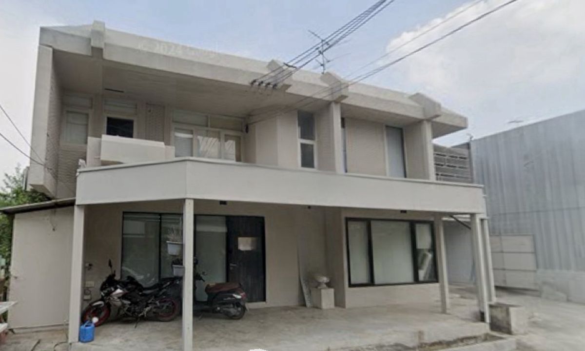 For RentHome OfficeLadprao, Central Ladprao : Home Office for Lat Phrao, near MRT and BTS, Lat Phrao Yothin Intersection | For Rental - Home Office Ladprao Nearby MRT and BTS Ha Yaek Ladprao, Phaholyothin Bangkok