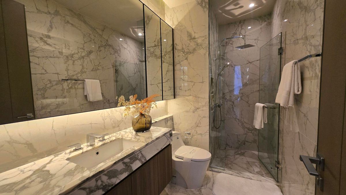 For SaleCondoSukhumvit, Asoke, Thonglor : 🔥BEST Price 3 Bedrooms Fully Furnished 56.9MB🔥