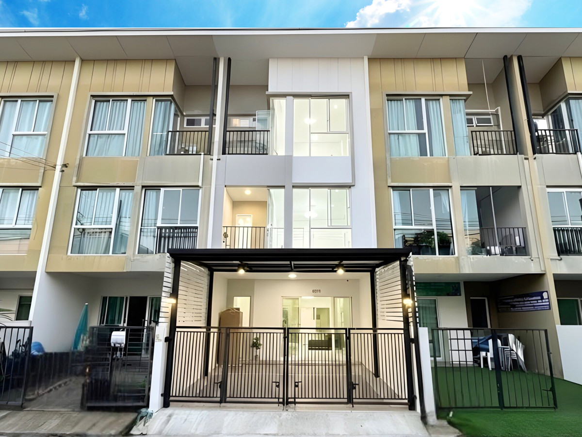 ขายทาวน์โฮมนวมินทร์ รามอินทรา : ทาวน์โฮม 3 ชั้น เบล็ส ทาวน์ รามอินทรา 127 ใกล้รถไฟฟ้าสายสีชมพู ถนนวงแหวนกาญจนาภิเษก ยื่นกู้ฟรี