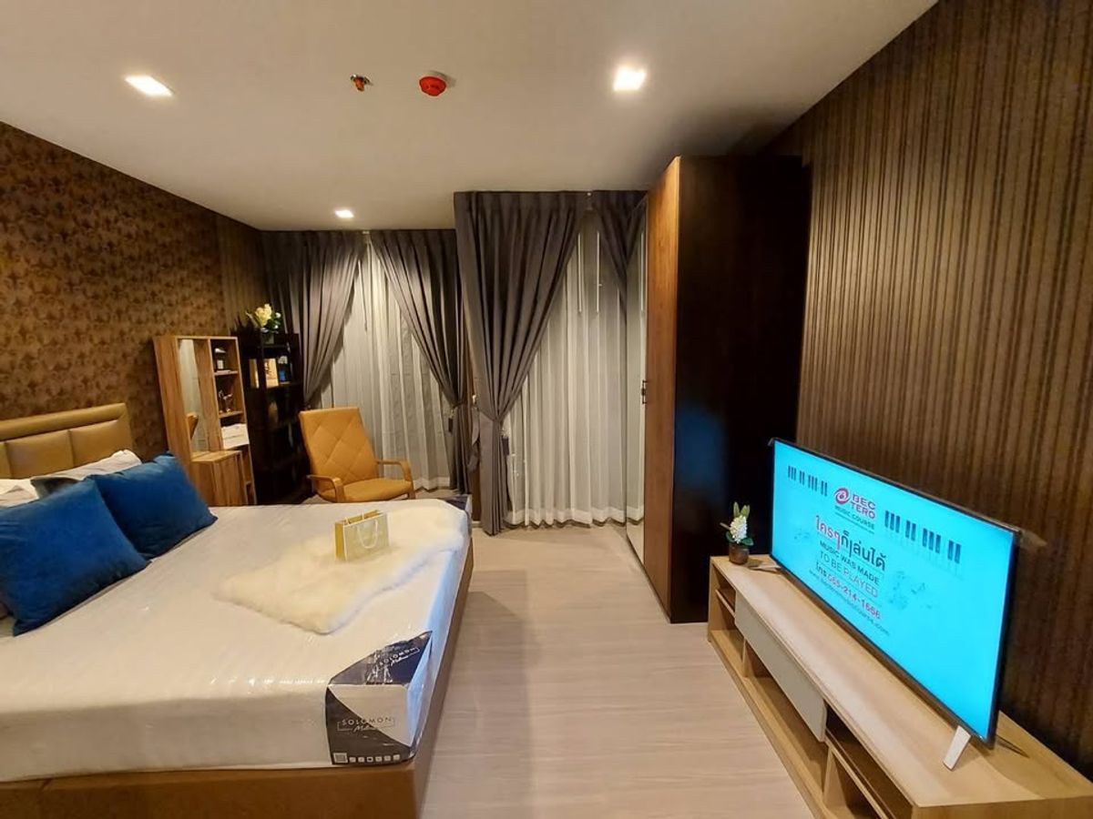 ให้เช่าคอนโดพระราม 9 เพชรบุรีตัดใหม่ RCA : เช่า RR683 Life Asoke Rama9 ห้องสวย เฟอร์นิเจอร์ครบ ใกล้รถไฟฟ้า MRT พระราม9 พร้อมเข้าอยู่01/09/2025