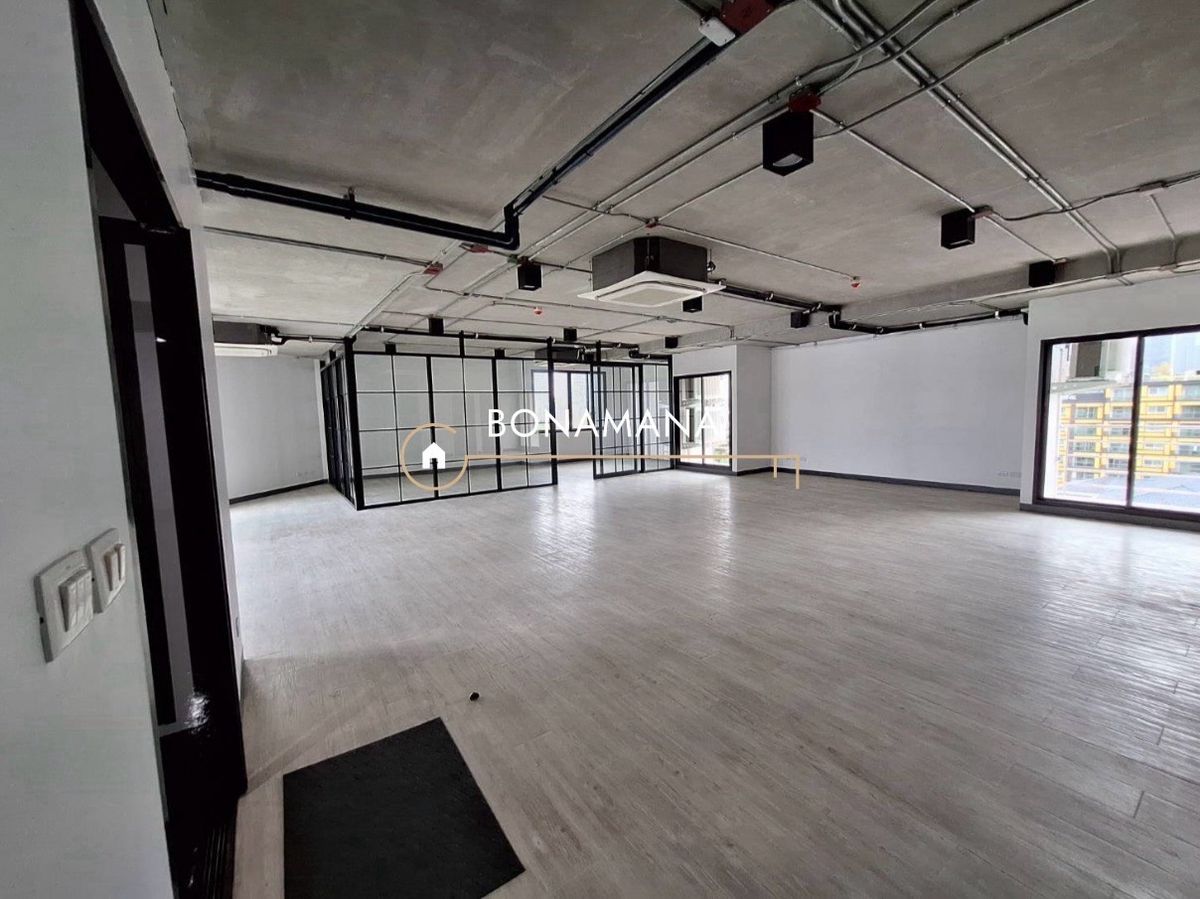 For RentOfficeSukhumvit, Asoke, Thonglor : Rental of the Thonglor Office (BTS Thonglor 750M)