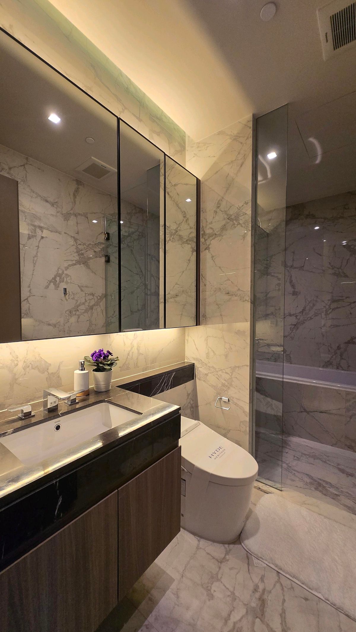 For SaleCondoSukhumvit, Asoke, Thonglor : 🔥BEST Price 3 Bedrooms Fully Furnished 56.9MB🔥