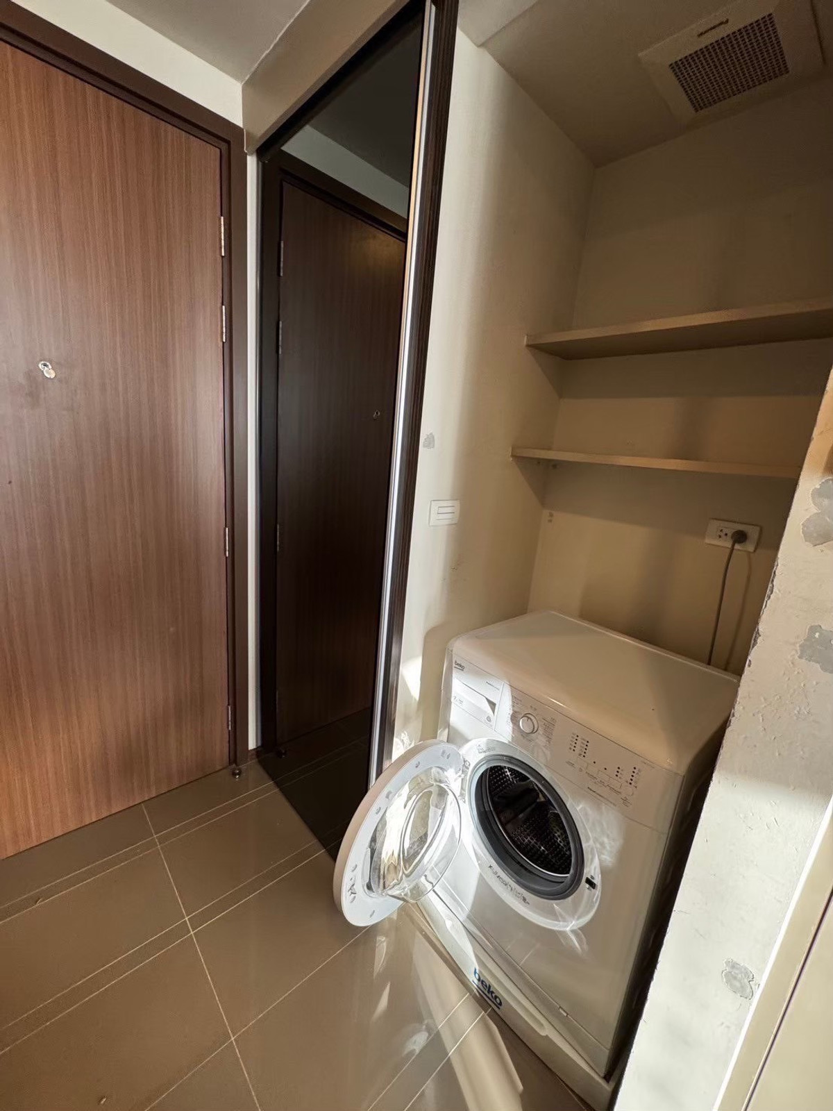 ให้เช่าคอนโดสะพานควาย จตุจักร : Onyx Phaholyothin (ออนเน็กซ์ พหลโยธิน) (1bed1bath 31sqm)