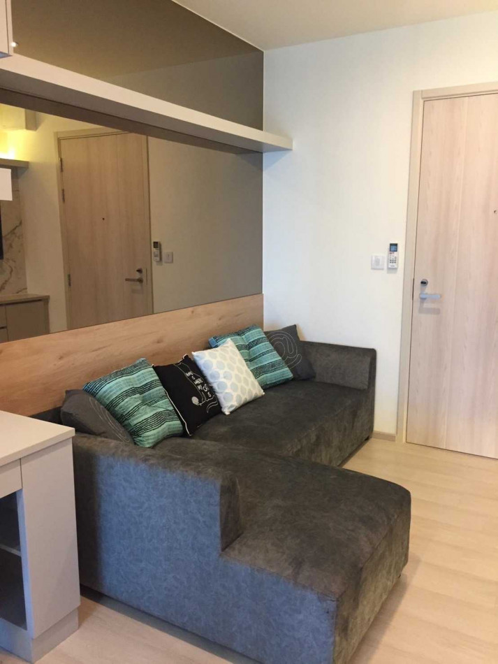 For RentCondoRama9, Petchburi, RCA : Condo for rent, 1 bed plus Life Asoke, 36 sq m, near MRT Phetchaburi