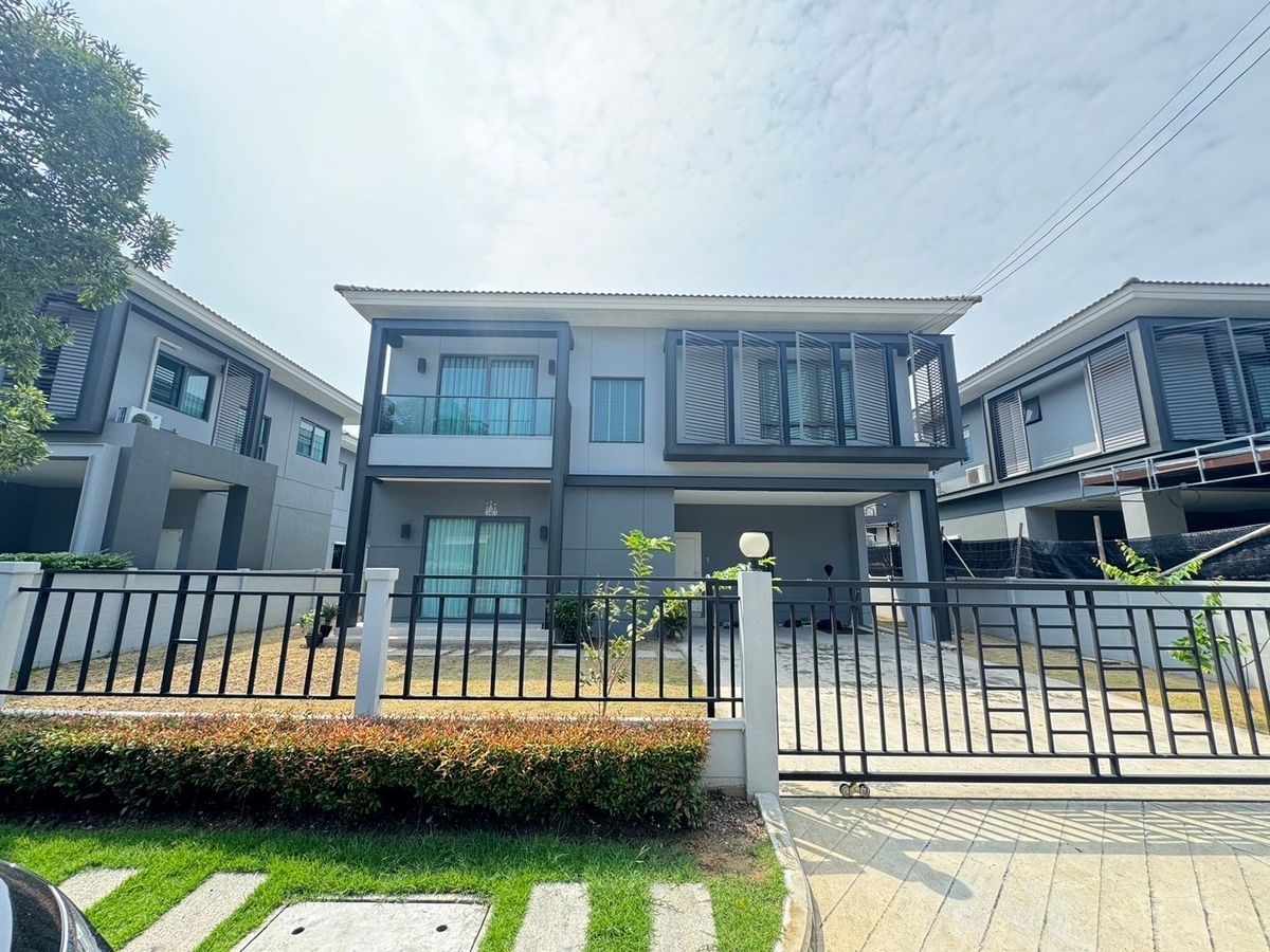 ขายบ้านแจ้งวัฒนะ เมืองทอง : ขาย  /  ให้เช่า  บ้านเดี่ยว 2 ชั้น  Centro Ratchaphruek-Chaengwattana