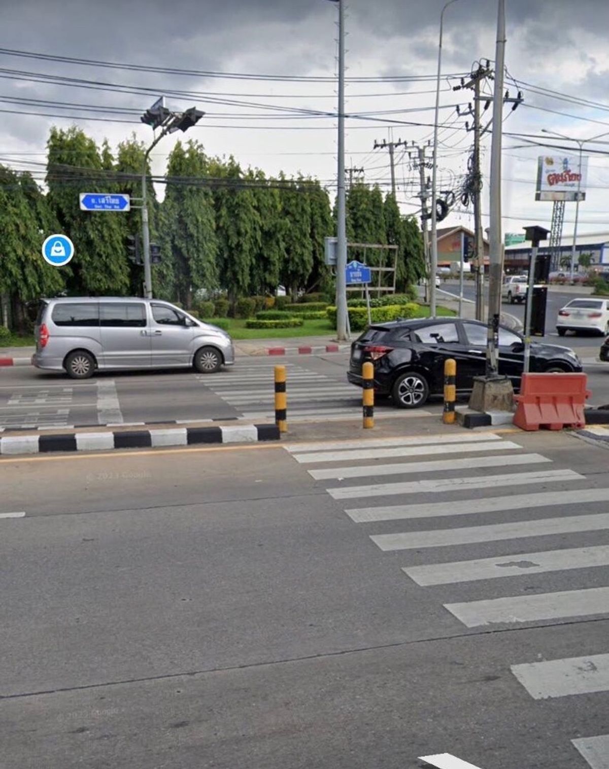 ขายที่ดินเสรีไทย-นิด้า : ขายที่ดินพร้อมสิ่งปลูกสร้าง ถนนเสรีไทย เนื้อที่ 13-293ไร่ แขวง/เขต มีนบุรี กรุงเทพมหานคร