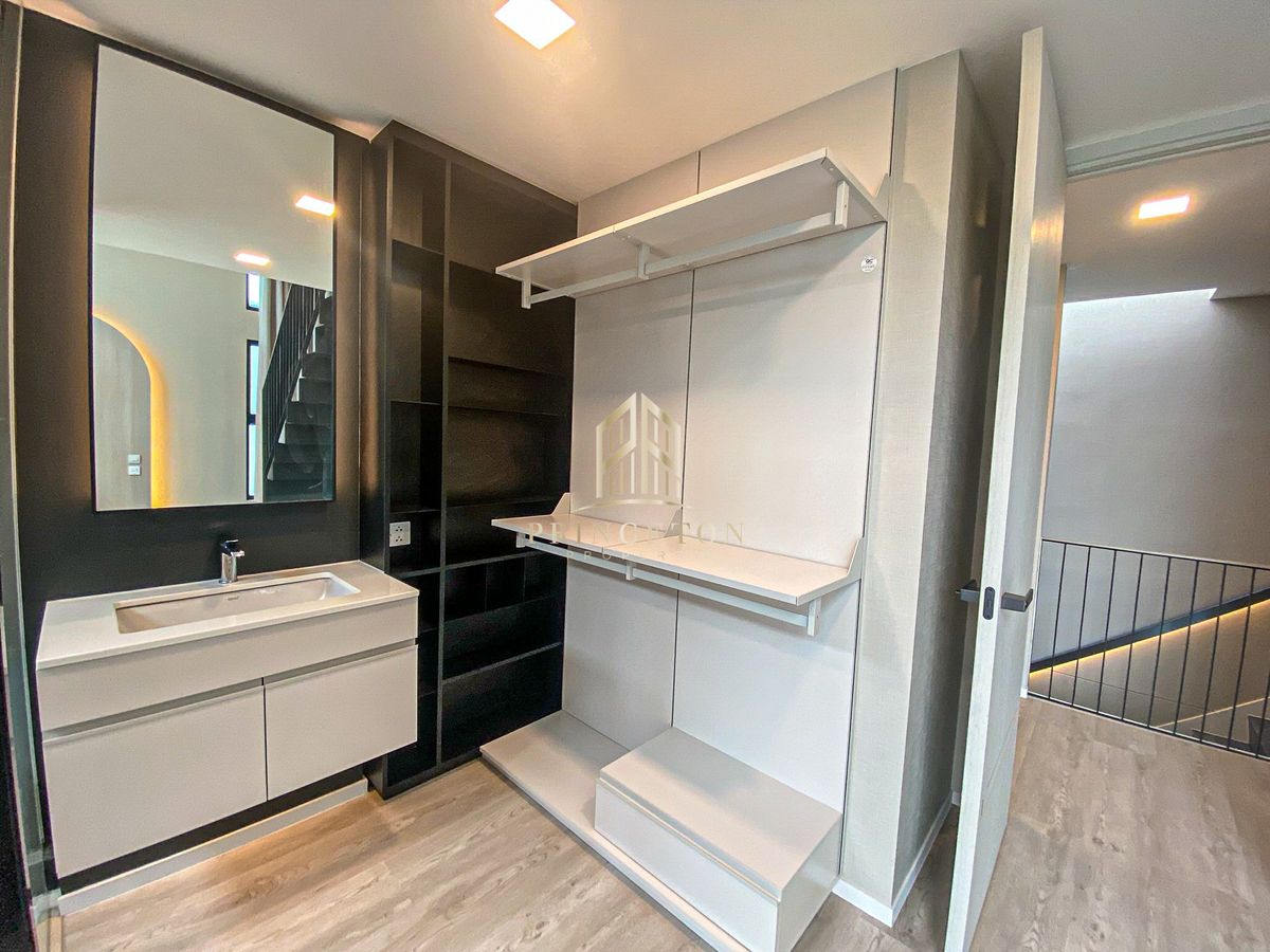 HousePattanakan, Srinakarin : Luxury House For Sale or Rent VIVE Krungthep Kreetha Next To Wellington School 📞092-4252445