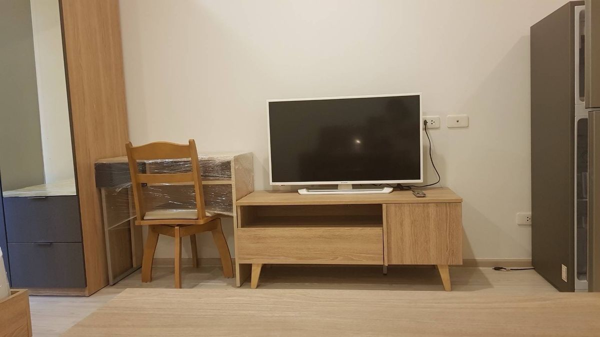 For RentCondoBangna, Bearing, Lasalle : 📌For RENT Ready to stay in Stu 22SQ.M IDEO Mobi Sukhumvit Eastgate with Fully Furnished 11,000 THB/Months on Station BTS BANGNA 250M. Pool View Ready to Move !!