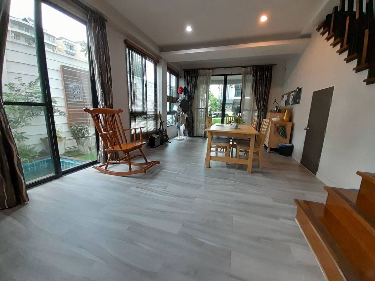 ขายทาวน์โฮมอ่อนนุช อุดมสุข : 📢👇Townhome 3 ชั้นครึ่ง พร้อมสระว่ายน้ำ ราคาดี เงียบสงบ เดินทางสะดวก ใกล้จุดขึ้นลงทางด่วน