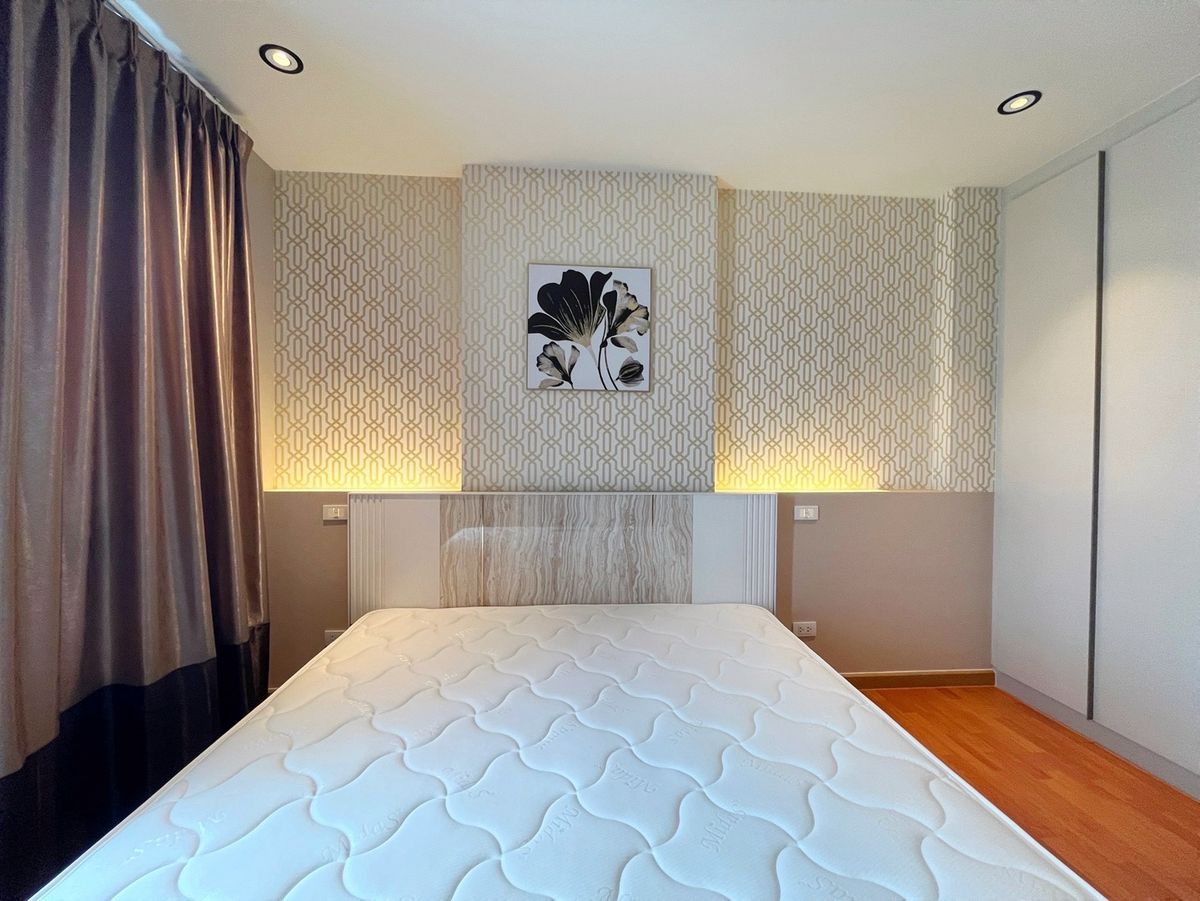 For RentCondoBang kae, Phetkasem : For rent, The President Petchkasem - Bang Khae, the room is very new, clean.