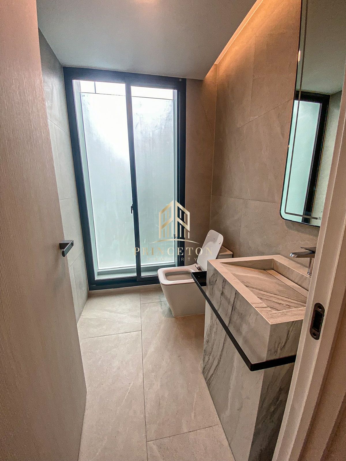 HousePattanakan, Srinakarin : Luxury House For Sale or Rent VIVE Krungthep Kreetha Next To Wellington School 📞092-4252445