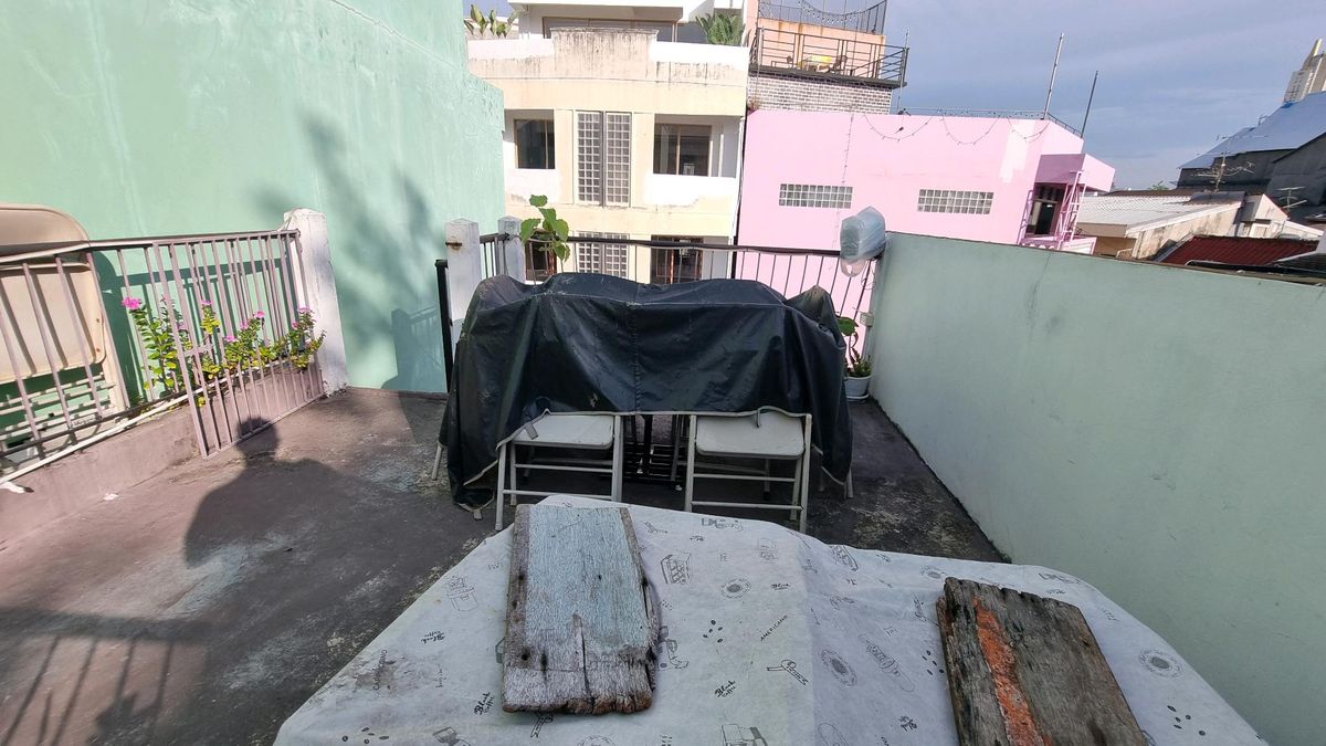 ขายอาคารพาณิชย์เยาวราช บางลำพู : ขายอาคารพาณิชย์ เยาวราช ถนนพดุงด้าว ใกล้ก๋วยจั๊บนายเอ็ก