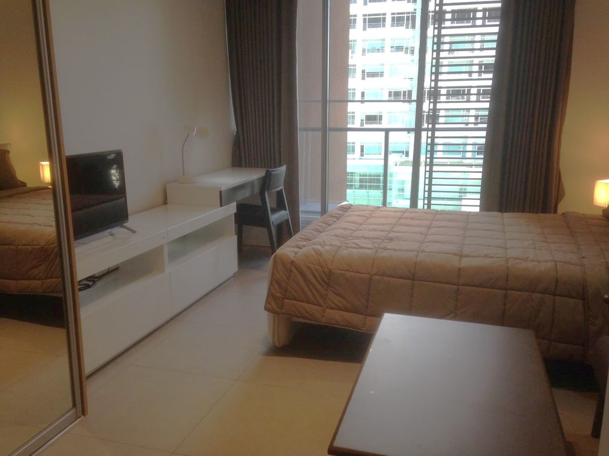 For RentCondoSukhumvit, Asoke, Thonglor : !! Beautiful room for rent, The Lofts Ekkamai, near MRT Ekkamai