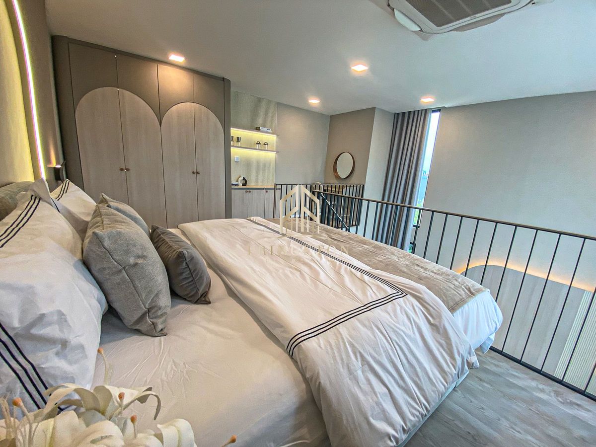 HousePattanakan, Srinakarin : Luxury House For Sale or Rent VIVE Krungthep Kreetha Next To Wellington School 📞092-4252445