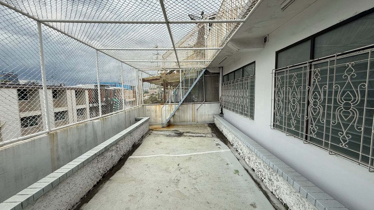 For SaleShop HousePinklao, Charansanitwong : Selling a commercial building Soi Charan Sanitwong 66/1