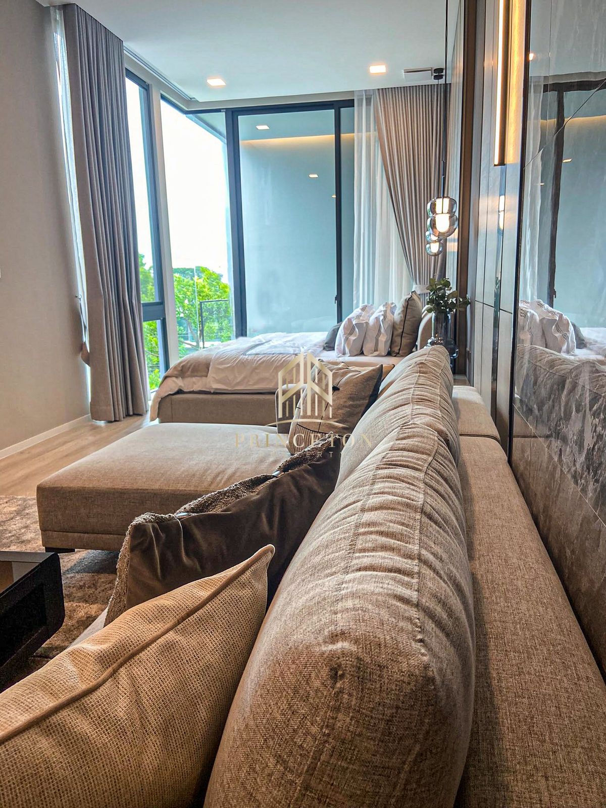 HousePattanakan, Srinakarin : Luxury House For Sale or Rent VIVE Krungthep Kreetha Next To Wellington School 📞092-4252445