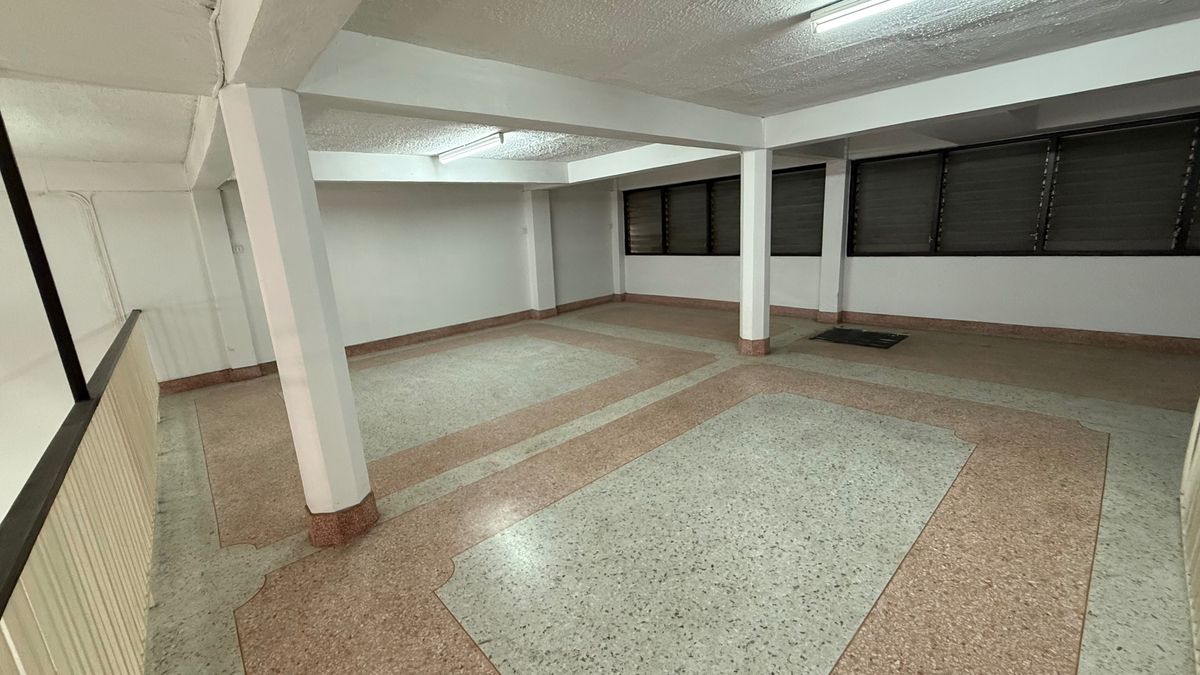 For SaleShop HousePinklao, Charansanitwong : Selling a commercial building Soi Charan Sanitwong 66/1