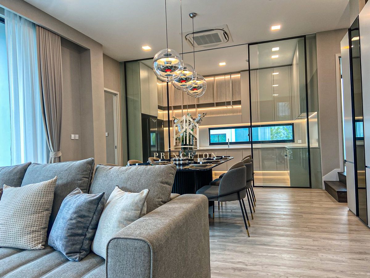 HousePattanakan, Srinakarin : Luxury House For Sale or Rent VIVE Krungthep Kreetha Next To Wellington School 📞092-4252445