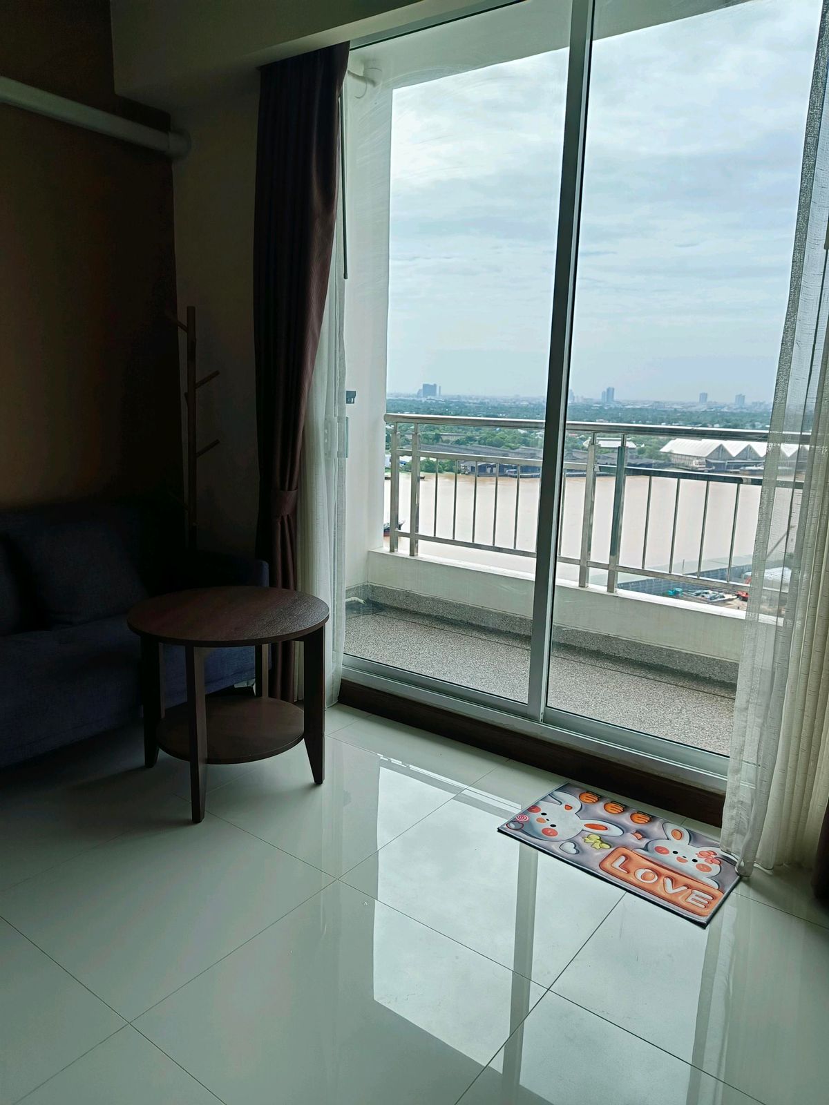 For RentCondoRama3 (Riverside),Satupadit : Condo rental, 19th floor, southeast, river view, please contact 095-828-4542