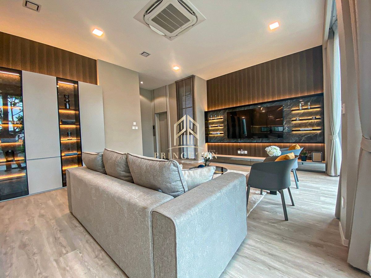 HousePattanakan, Srinakarin : Luxury House For Sale or Rent VIVE Krungthep Kreetha Next To Wellington School 📞092-4252445