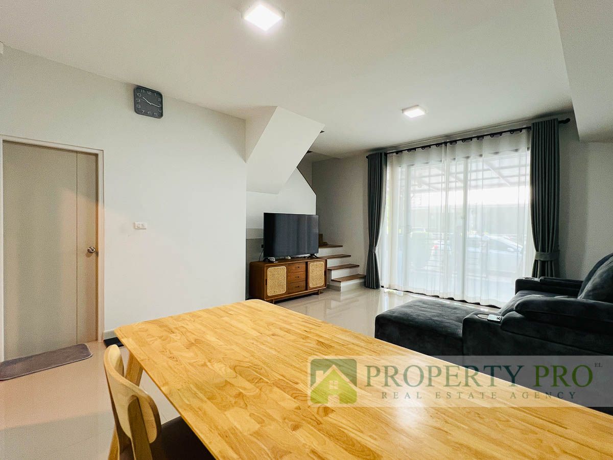 ขายทาวน์โฮมปทุมธานี รังสิต ธรรมศาสตร์ : ขาย บ้าน Pleno ติวานนท์ ทาวน์โฮม 2 ชั้น 3 ห้องนอน 18 ตรว 106 ตรม ใกล้ บางกะดี รังสิต ศรีสมาน ดอนเมือง : EL25S-009