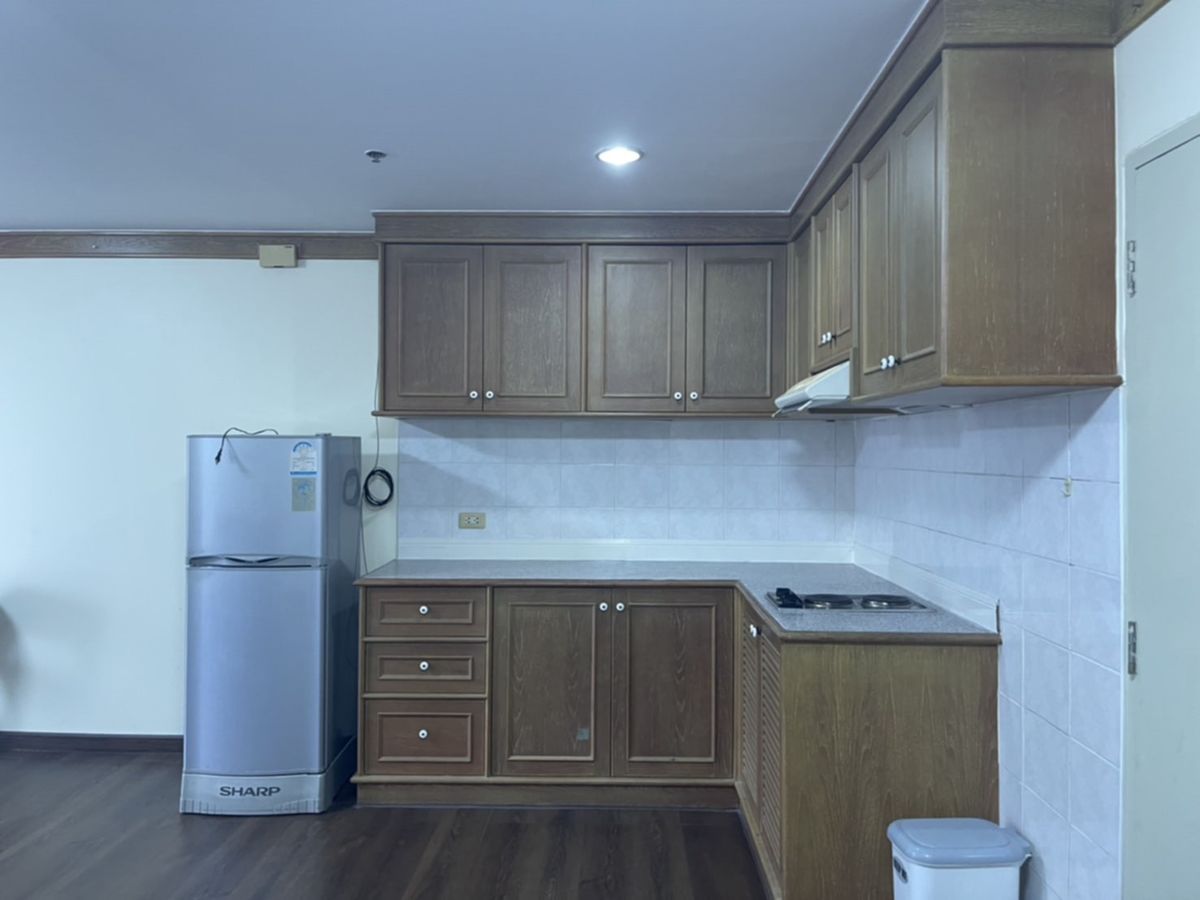 ให้เช่าคอนโดสีลม ศาลาแดง บางรัก : Rent Silom Suite Condo (Sathorn 12)