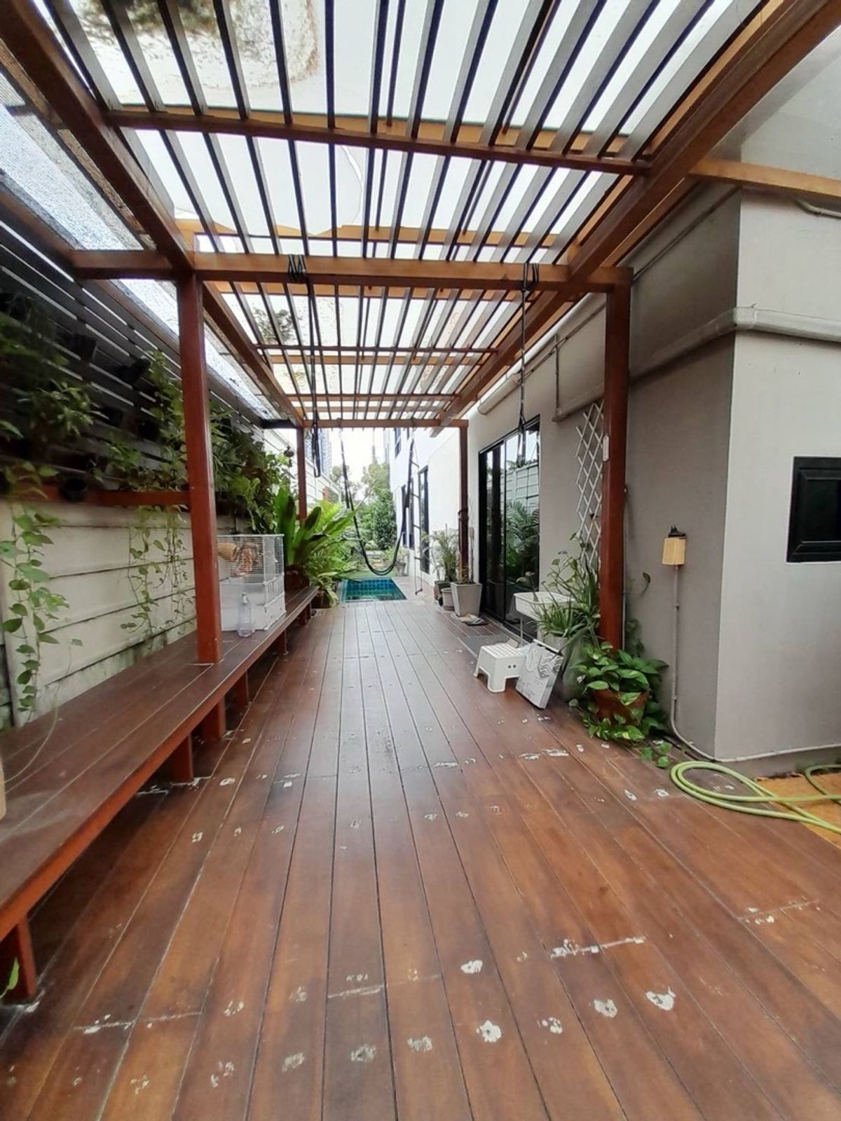 ขายทาวน์โฮมอ่อนนุช อุดมสุข : 📢👇Townhome 3 ชั้นครึ่ง พร้อมสระว่ายน้ำ ราคาดี เงียบสงบ เดินทางสะดวก ใกล้จุดขึ้นลงทางด่วน