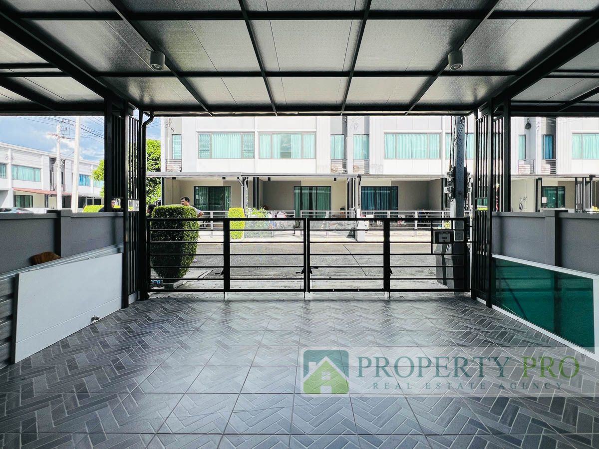 ขายทาวน์โฮมปทุมธานี รังสิต ธรรมศาสตร์ : ขาย บ้าน Pleno ติวานนท์ ทาวน์โฮม 2 ชั้น 3 ห้องนอน 18 ตรว 106 ตรม ใกล้ บางกะดี รังสิต ศรีสมาน ดอนเมือง : EL25S-009