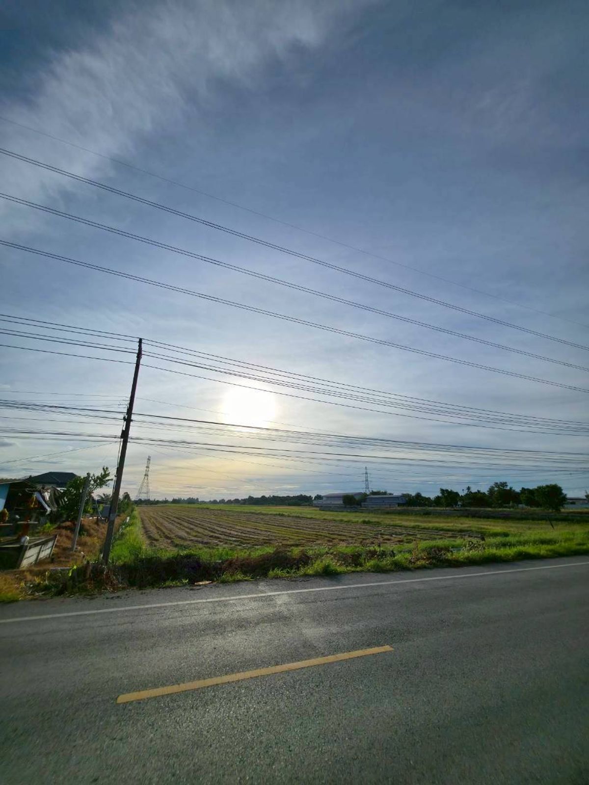 ขายที่ดินนนทบุรี บางใหญ่ บางบัวทอง : ที่ดิน ไทรน้อย นนทบุรี ติดถนน นบ.3004 ใกล้ถนน 340–กาญจนาภิเษก แปลงสี่เหลี่ยม เหมาะโกดัง โลจิสติกส์ เกษตร