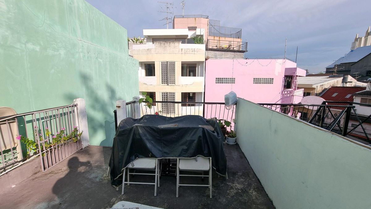 ขายอาคารพาณิชย์เยาวราช บางลำพู : ขายอาคารพาณิชย์ เยาวราช ถนนพดุงด้าว ใกล้ก๋วยจั๊บนายเอ็ก