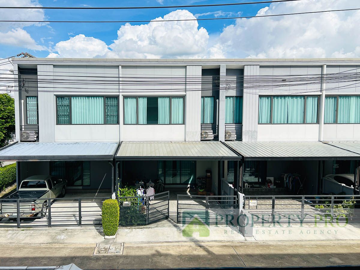 ขายทาวน์โฮมปทุมธานี รังสิต ธรรมศาสตร์ : ขาย บ้าน Pleno ติวานนท์ ทาวน์โฮม 2 ชั้น 3 ห้องนอน 18 ตรว 106 ตรม ใกล้ บางกะดี รังสิต ศรีสมาน ดอนเมือง : EL25S-009