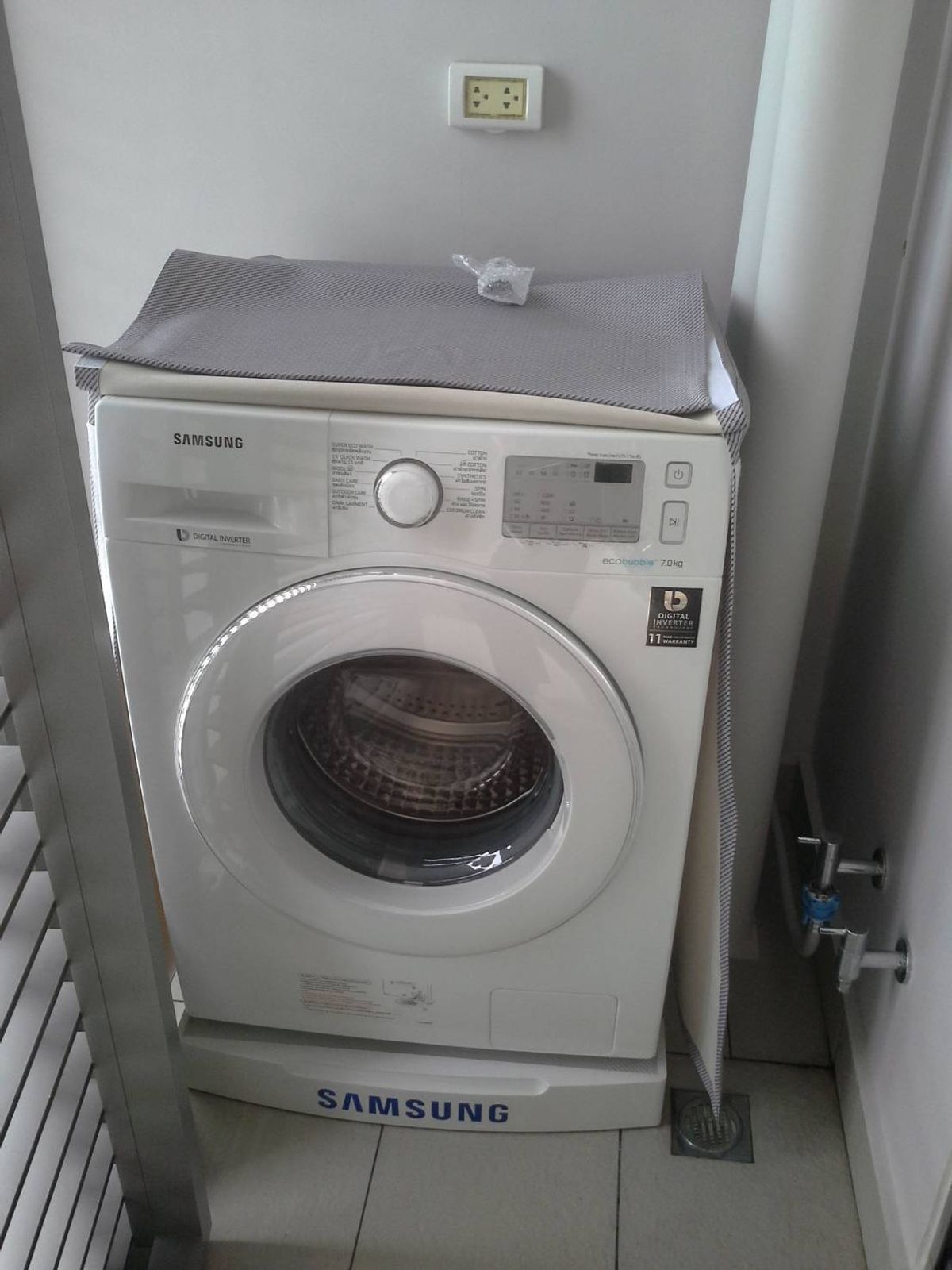 For RentCondoSukhumvit, Asoke, Thonglor : !! Beautiful room for rent, The Lofts Ekkamai, near MRT Ekkamai