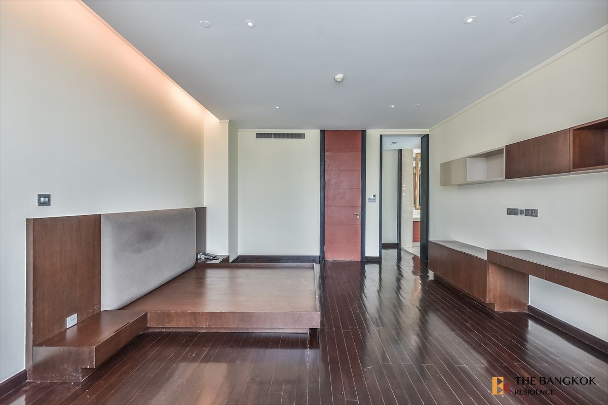 ขายคอนโดสาทร นราธิวาส : 💎ยูนิตสุด Luxury 💎 บนทำเลที่ดีที่สุด ดิ อินฟินิตี้ ใกล้ BTS ช่องนนทรี