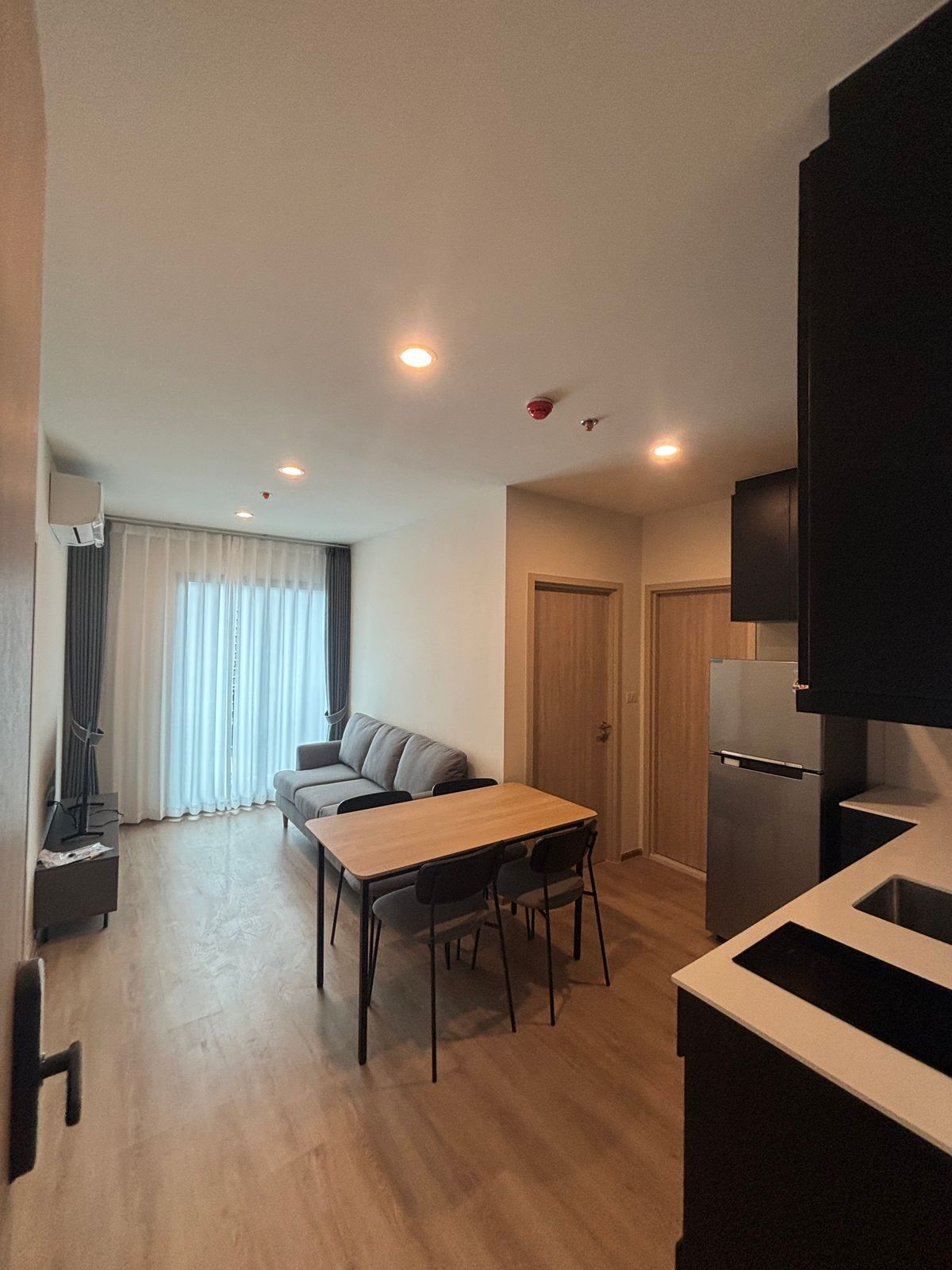 ให้เช่าพระราม 9 เพชรบุรีตัดใหม่ RCA : ✨ For Rent – Nue District R9 ✨