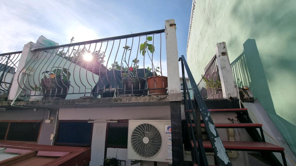 ขายอาคารพาณิชย์เยาวราช บางลำพู : ขายอาคารพาณิชย์ เยาวราช ถนนพดุงด้าว ใกล้ก๋วยจั๊บนายเอ็ก