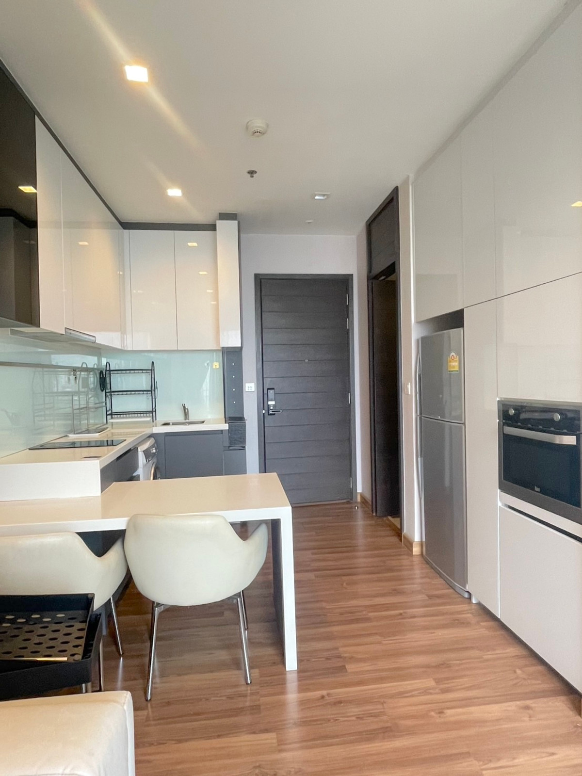 ขายคอนโดรัชดา ห้วยขวาง :  🔥 ด่วน 🔥 ถูกสุด ขาดทุน ห้องสวย เลเอาท์กว้าง ทำเลดีมาก ใกล้รถไฟฟ้า ต่อรองได้  Call 0619824959