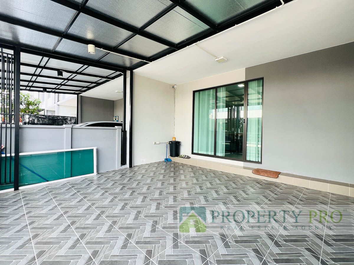 ขายทาวน์โฮมปทุมธานี รังสิต ธรรมศาสตร์ : ขาย บ้าน Pleno ติวานนท์ ทาวน์โฮม 2 ชั้น 3 ห้องนอน 18 ตรว 106 ตรม ใกล้ บางกะดี รังสิต ศรีสมาน ดอนเมือง : EL25S-009