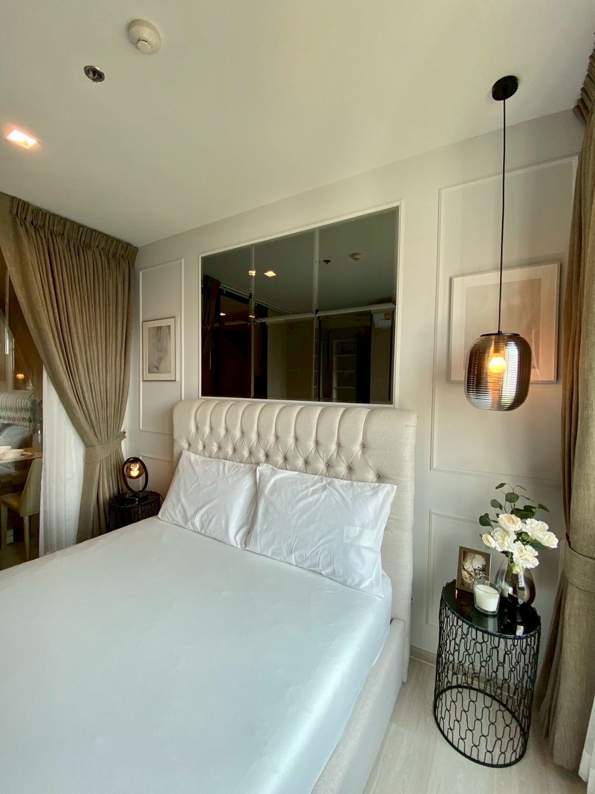 For RentCondoWitthayu, Chidlom, Langsuan, Ploenchit : Life One Wireless Condo for rent, 27,000baht, 1bedroom, 35sqm, BTS Ploenchit, BTS Chidlom, near Witthayu, Chidlom, Ploenchit, Sukhumvit, Rama 9, Ratchada, Sathorn, Silom, Chula, Siam, CentralWorld, Central Embassy, Central Chidlom, Bumrungrad, Mater Dei