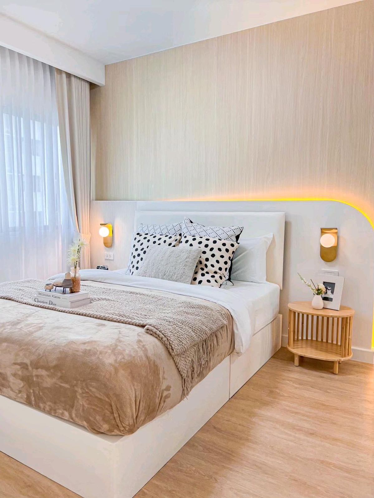 For SaleCondoRama9, Petchburi, RCA : Condo near the electric train can walk 2 large, 1, in the heart of Rama 9, near MRT, only 750 meters.