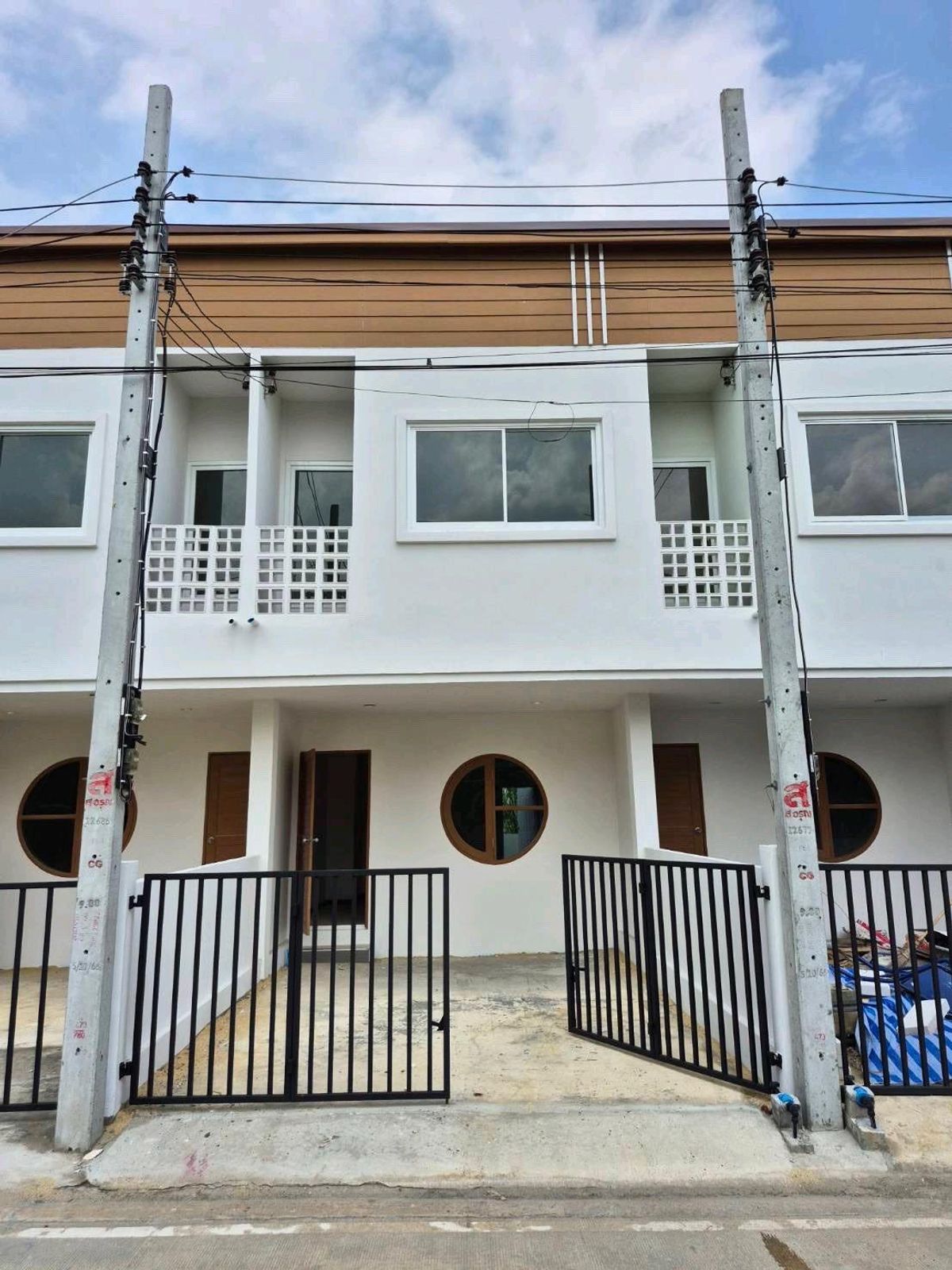 ขายทาวน์โฮมปทุมธานี รังสิต ธรรมศาสตร์ : 🔥 บ้านผ่อนตรง เพียงทำเงินสัญญาก็เป็นเจ้าของได้ The Privy Home