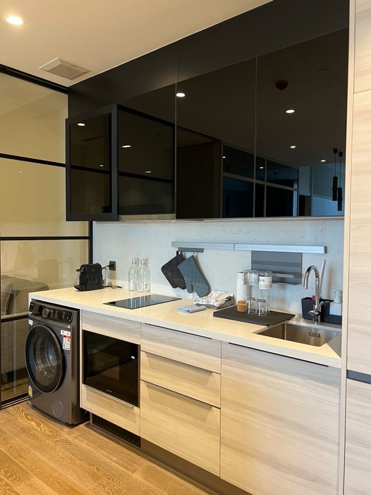 ให้เช่าคอนโดวิทยุ ชิดลม หลังสวน : ด่วน 🔥คอนโดเลี้ยงสัตว์ได้ มิวนีคหลังสวน - Muniq Langsuan, Pet friendly 2 ห้องนอน ราคาดีมาก พร้อมเฟอร์นิเจอร์