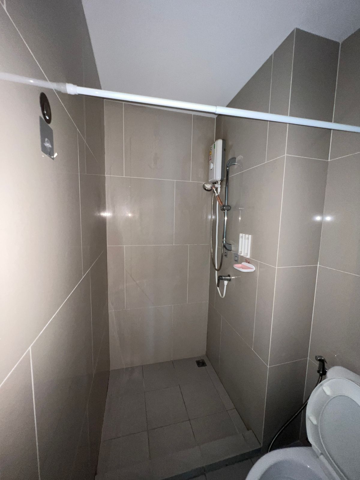 ขายคอนโดบางซื่อ วงศ์สว่าง เตาปูน : ขาย แชปเตอร์วัน ชายน์ บางโพ ห้องสวย วิวดี เดินทางสะดวก มีพื้นที่เยอะ อยู่สบาย สิ่งอำนวยความสะดวกครบเดินทางสะดวก มี 7-11 อยู่ใกล้ MRT บางโพ / รพ. บางโพเพียง 600 เมตร