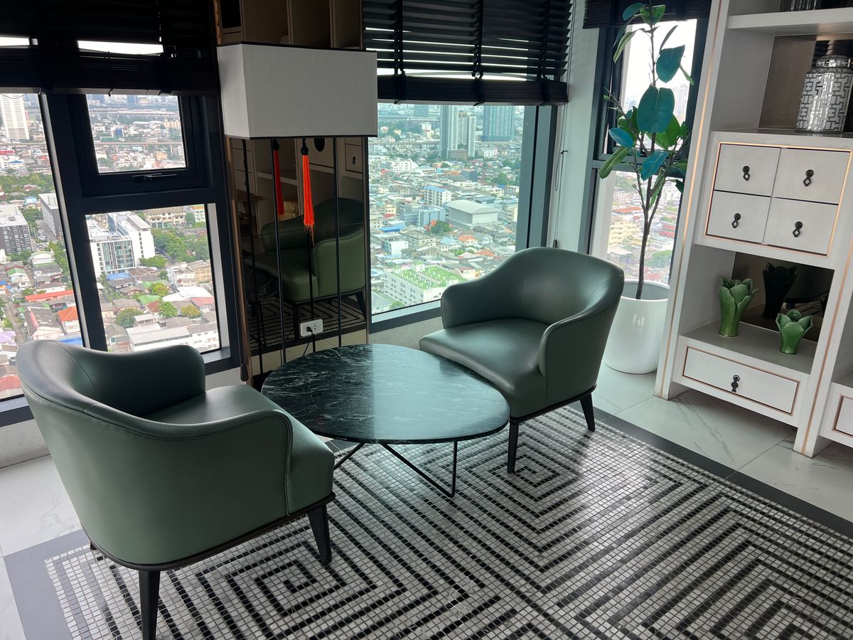 ขายคอนโดบางซื่อ วงศ์สว่าง เตาปูน : ขาย แชปเตอร์วัน ชายน์ บางโพ ห้องสวย วิวดี เดินทางสะดวก มีพื้นที่เยอะ อยู่สบาย สิ่งอำนวยความสะดวกครบเดินทางสะดวก มี 7-11 อยู่ใกล้ MRT บางโพ / รพ. บางโพเพียง 600 เมตร